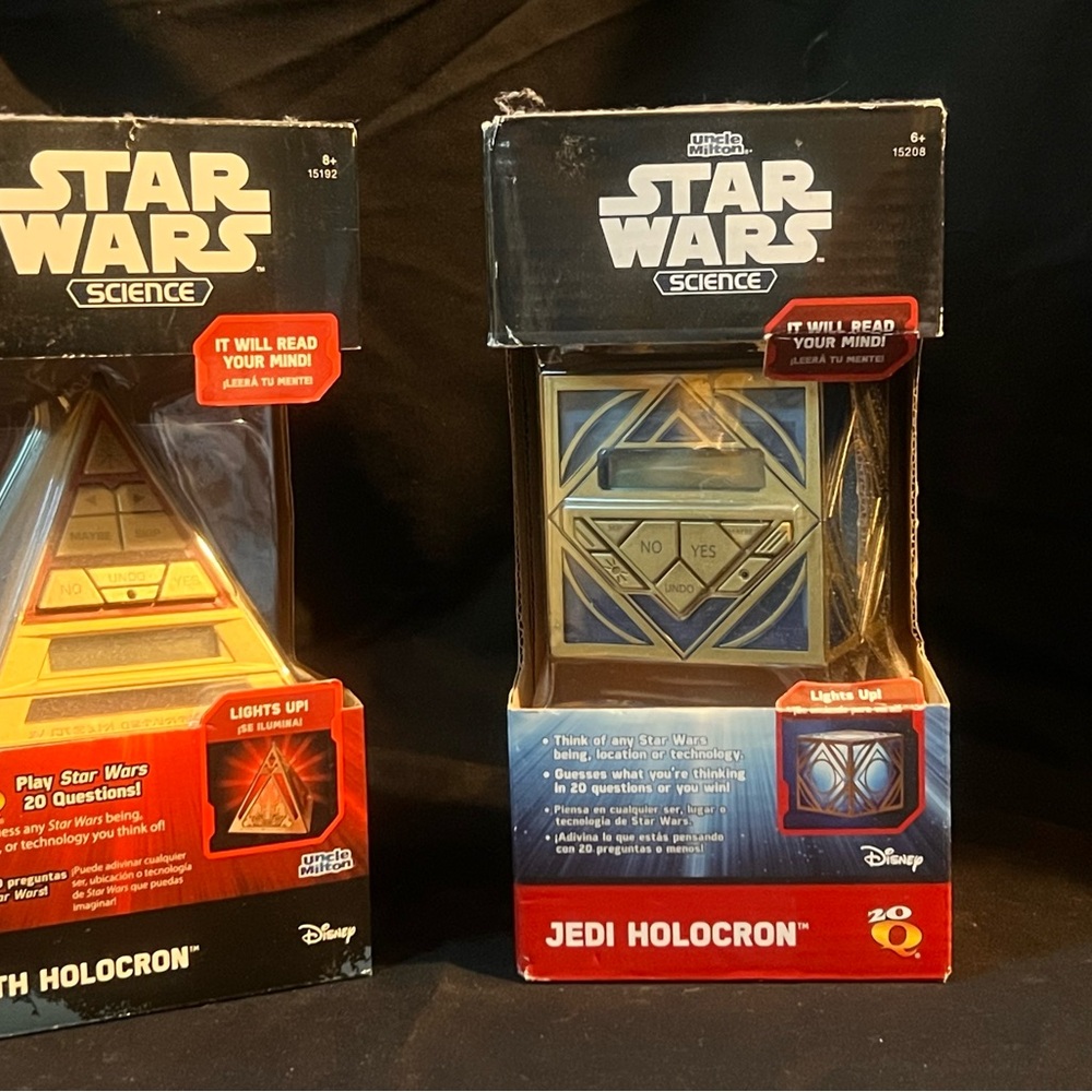 Disney Star Wars Science Jedi Holocron - Blue & Gold and Sith Holocron from 20Q